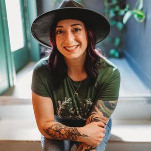 Meet your Posher, Caroline